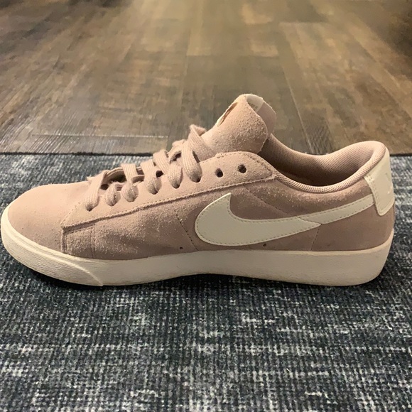 Dusty pink/purple Nike sneakers - Picture 5 of 5